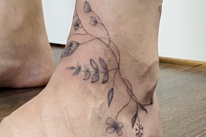 Blümchen auf Fuß